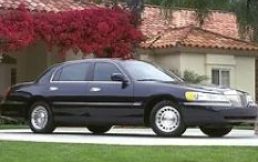 2000_lincoln_town-car_sedan_executive_fq_oem_1_500